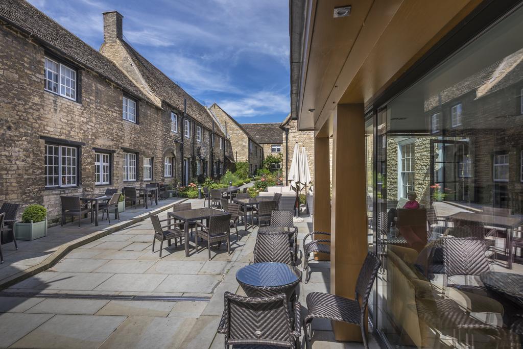 The Talbot Hotel, Oundle , Near Peterborough Exteriér fotografie