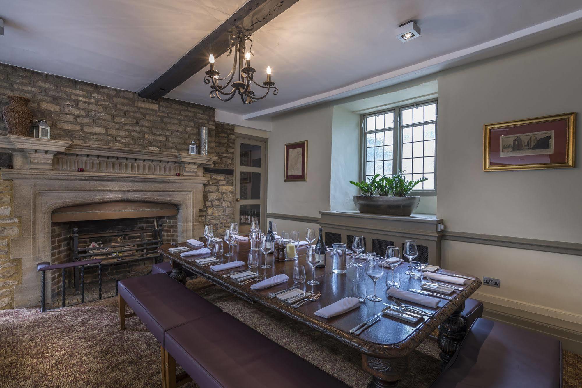 The Talbot Hotel, Oundle , Near Peterborough Exteriér fotografie